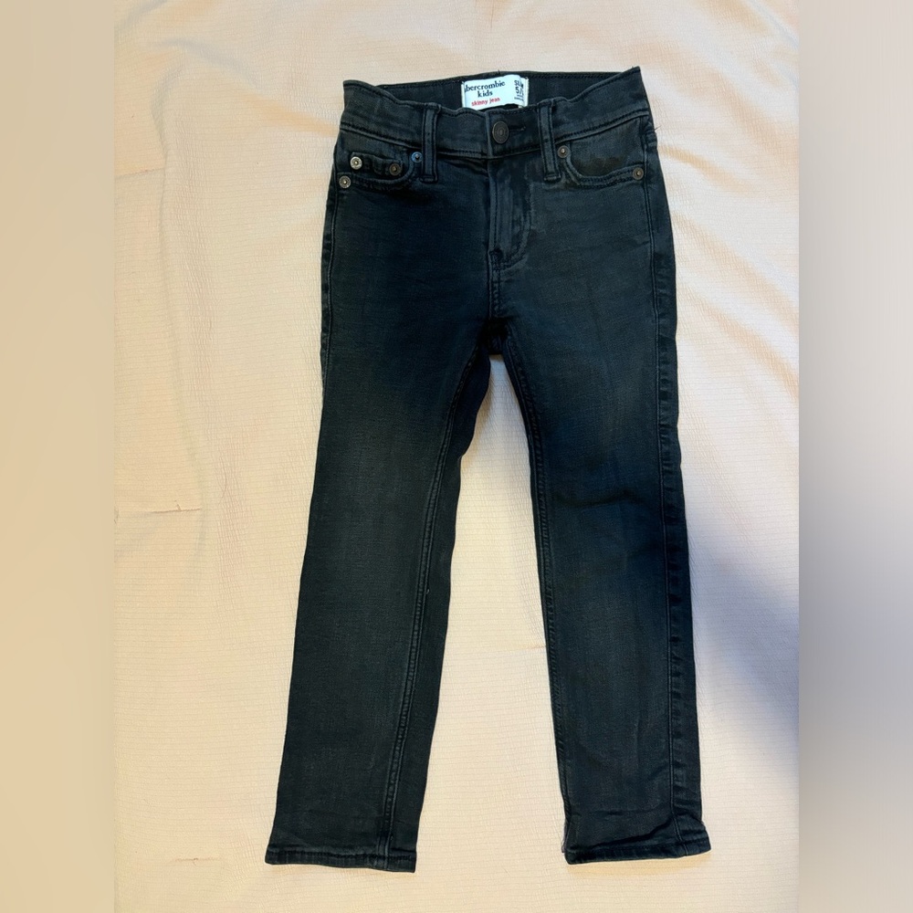 NWOT Girls Abercrombie Black Jeans